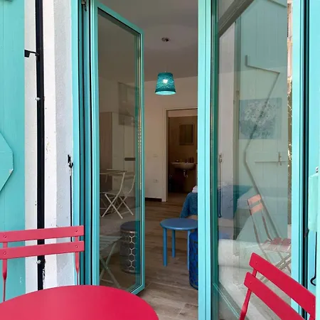 Διαμέρισμα Flower Cozy Flat Santorini 5 Minutes Walking From The Sea Free Parking *
