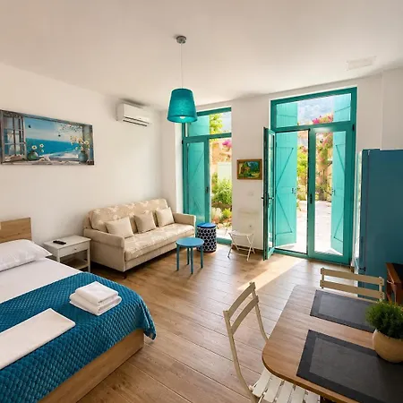 Διαμέρισμα Flower Cozy Flat Santorini 5 Minutes Walking From The Sea Free Parking *